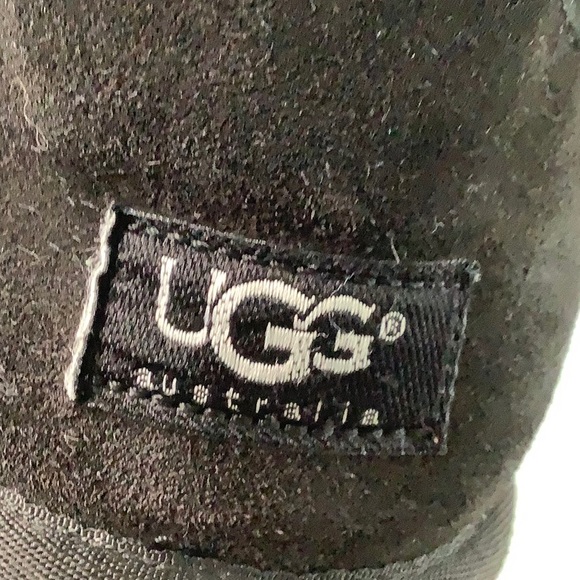 UGG Classic tall black leather boot size 7 EUC - Picture 2 of 15